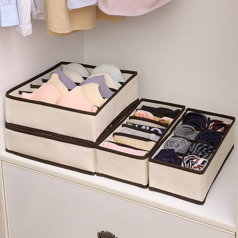 🧺 4 Foldable Innerwear Organizer | Wardrobe Storage Box
Declutter drawers in minutes with this smart, space-saving set. Perfect for innerwear, socks, ties, and more—keep everything neat and easy to find.